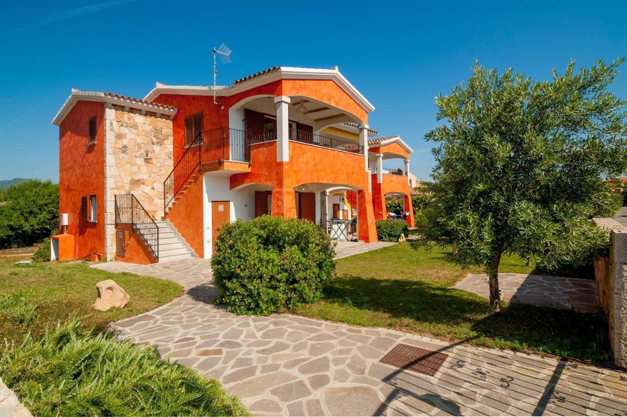 Case Vacanze Budoni Beach Bagian luar foto