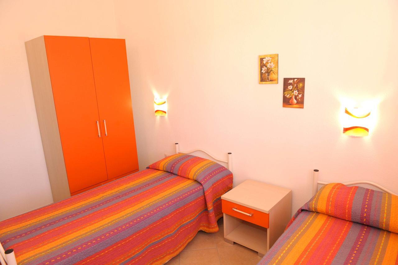 Case Vacanze Budoni Beach Bagian luar foto